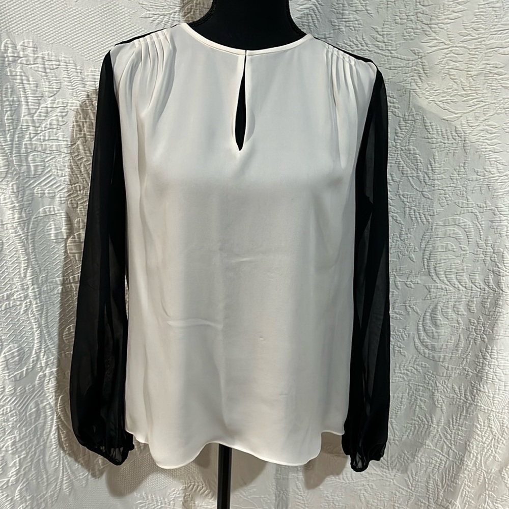 Diane Von Furstenberg long sleeve blouse, size‎ large